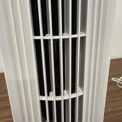 加湿式タワーファン　扇風機の画像