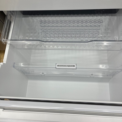 HITACHI（ヒタチ）　5ドア冷蔵庫のご紹介です！