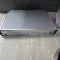 キャンプ　バーベキュー用テーブルFOLDING TABLE 4060
アルミフォールディングテーブルW600XD400XH240(mm)の画像