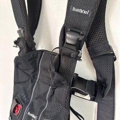 ベビービョルン  抱っこ紐　ワンカイエアー 
