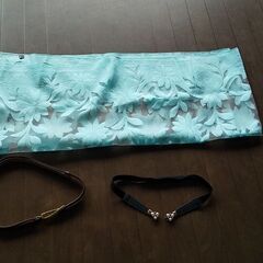 スカーフ1枚 ベルト3本、他3点おまけ 女性限定