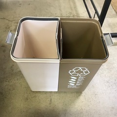 ダストボックス（2分別）の画像