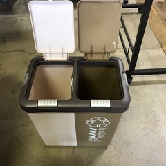 ダストボックス（2分別）の画像