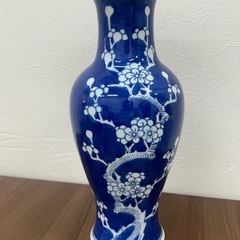 花瓶　骨董品　花柄　景徳鎮製　陶器
