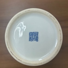 花瓶　骨董品　花柄　景徳鎮製　陶器の画像