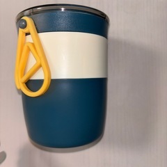 フォークスプーン付きランチボックスの画像