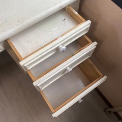 勉強机　デスクの画像