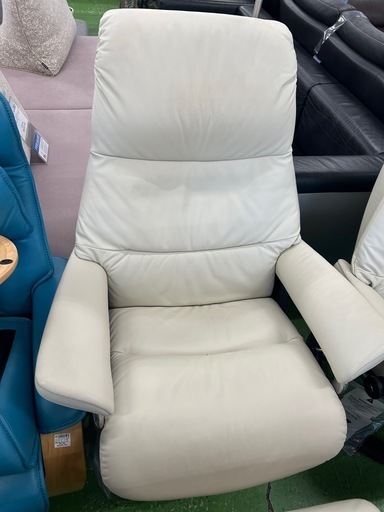 リクライニングチェアー　Ekornes Stressless View Signature オットマン付き