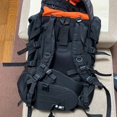 Deyilong デイロング リュック バックパック 軽量 アウトドア キャンプ用品 大容量 メンズ レディースの画像