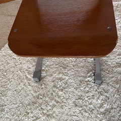 処分します【受付10月末まで】学校　机　学習机　椅子　サイズ調節可　最終値下げの画像