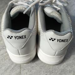 YONEX　テニスシューズ　の画像