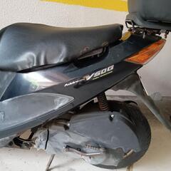 SUZUKI　ｖ50G　エンジンかからないですの画像