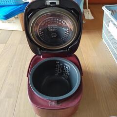炊飯器の画像