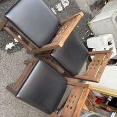 椅子4個セットの画像