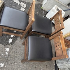 椅子4個セットの画像