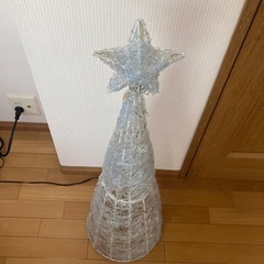 クリスマスツリー　イルミネーションの画像