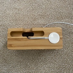 竹製　スマホ立て＆Apple Watch充電スタンドの画像