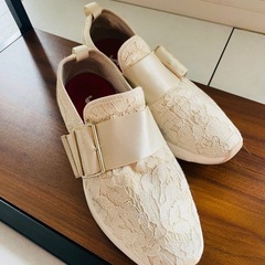 ABCマート&スリムビューティーハウスコラボスニーカー