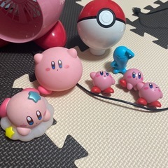 星のカービィとジバニャンの画像