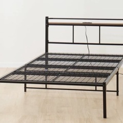 ニトリコンセント付きベッドフレームの画像