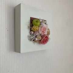 プリザーブドフラワーアレンジ　⑦の画像