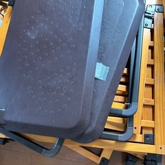 【一括出品】SHARP液晶TV/木製ベビーゲート/YOUR OWN WAVEスケートボード/サーフロングボード/パティオタープの画像