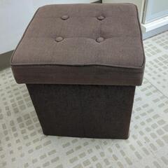スツールブラウン 蓋付き収納boxの画像