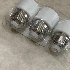 新品　3個セット 照明e26電球ソケットアダプター 口金変換アダプターの画像