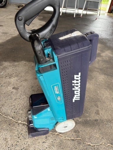 マキタ18V芝刈り機