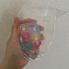 ミッフィーAirPodsケース