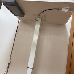 昇降式デスクの画像