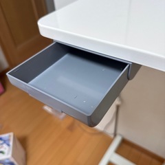 昇降式デスクの画像