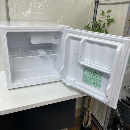 R066 ☀️ アイリスオーヤマ 1ドア冷蔵庫（46L 右開き）22年製 PRC-B051D ⭐ 動作確認済 ⭐ クリーニング済