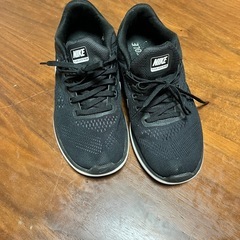 Nike ブラック スニーカー 