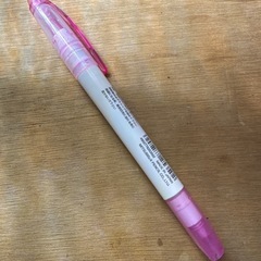 蛍光ペンの画像