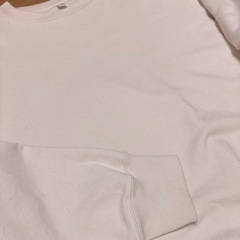 ユニクロ⭐︎トレーナー⭐︎ホワイトの画像