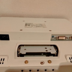 三菱　液晶モニター