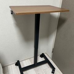 【ニトリ】昇降テーブルの画像