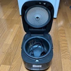 【格安】炊飯器お譲りします（年式古め・動作OK）の画像