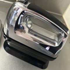 スケールと電動泡立て器の画像