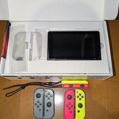 任天堂Switch　グレー本体＋ジャンクジョイコン、マリカー用ハ...