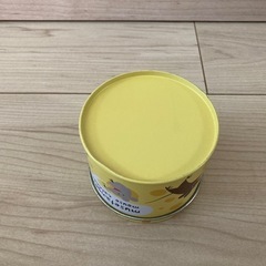 ①かわいいイラストの缶の画像