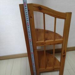 三角シェルフ　二段　木製　レトロ　中古の画像