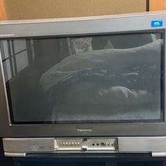 ⭐︎ツインファミコンと天下のパナソニック製ブラウン管テレビ⭐︎2002年製28インチ、リモコン付きの画像