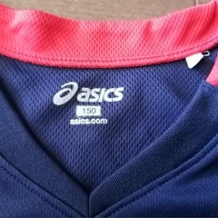 asics 長袖シャツ ネイビー/レッド 150の画像