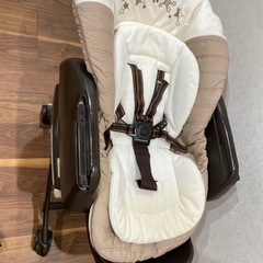 コンビ ネムリラ 自動スイング