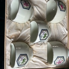 食器の画像