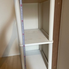 オープンシェルフ　収納棚の画像