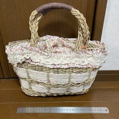 リボンレース付きかごバッグ バスケットの画像