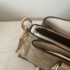 COACH シグネチャー 2way ハンドバッグ ホワイトの画像